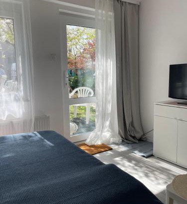 Orlowo Apartment | Cozy Retro Apartment by the Beach in Gdynia Orłowo