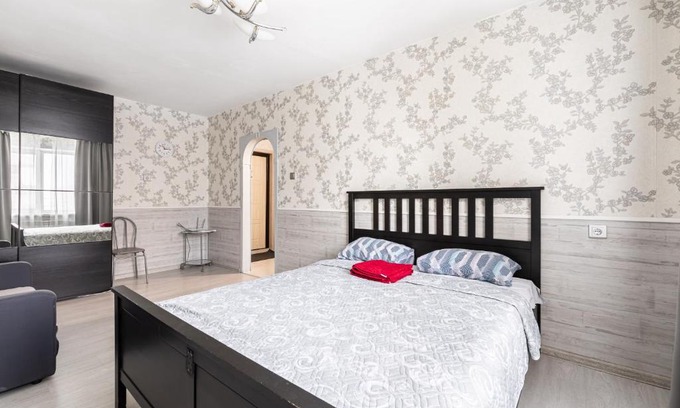 Novo-Savinovskiy Apartment | Family-Friendly Apartments by the Riviera - Rated 9/10