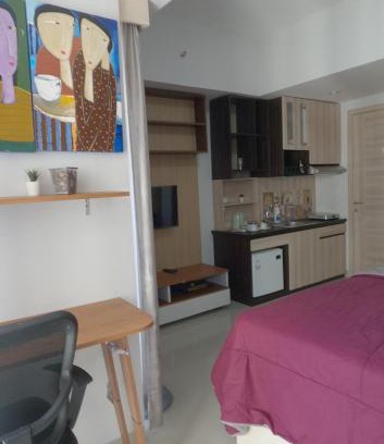 Pogung Lor Apartment | Family-Friendly Taman Melati Sinduadi: Pool & Ocean Views