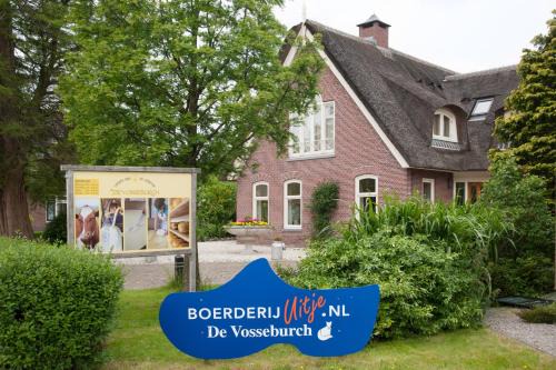 Papenveer Apartment | Oceanfront Comfort at Apartement De Vosseburch - 8.8/10 Rating