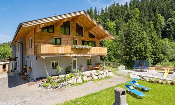 Soell Apartment | Top-Rated Family-Friendly Apartment Eil for Memorable Stays