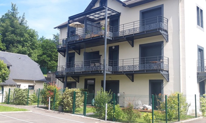 Beaucens Apartment | Cozy T2 Apartment Near Argeles Gazost with Spa & Breakfast