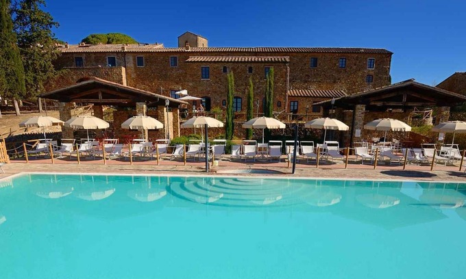 Casalappi Condo | Elegant Apartment with Air Conditioning & Outdoor Pool