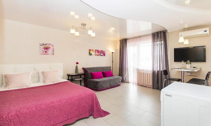 Zapadnyy okrug Apartment | Budget-Friendly Stay at ApartGroup Rashpilevskaya