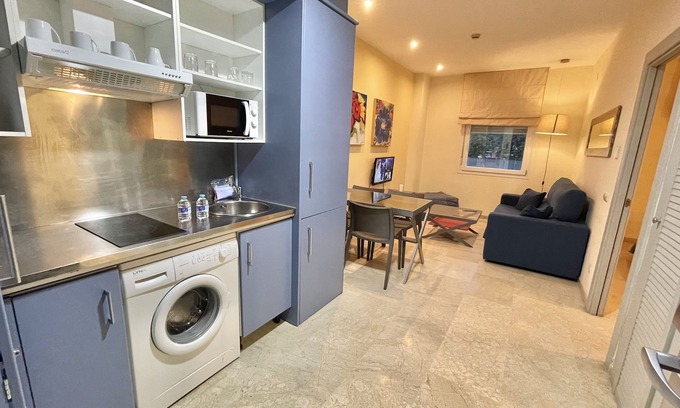 Bormujos Apartment | Aparthome® Residencial con Piscina, Parking, Wifi