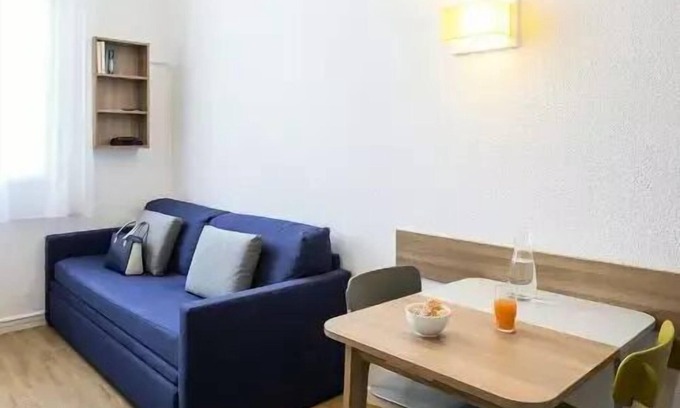 Gambetta Apartment | Comfortable Stay at Aparthotel Adagio Access La Défense