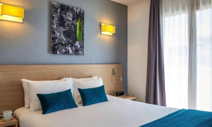 Les Baumettes Apartment | Pet-Friendly Aparthotel Adagio Access Nice Magnan with Pool