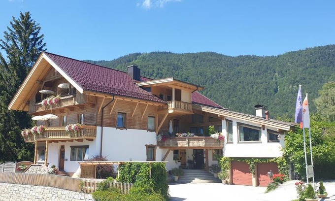 Kufstein Apartment | Discover Oceanfront Comfort at Aparthotel Buchauer-Tirol