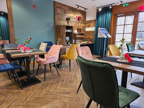 Bialystok Apartment | Family-Friendly ApartHotel Centrum with Free Parking & Breakfast