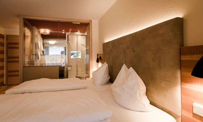 Vorderlanersbach Hotel | Exquisite Aparthotel Dorfplatzl with Pool and Spa Access