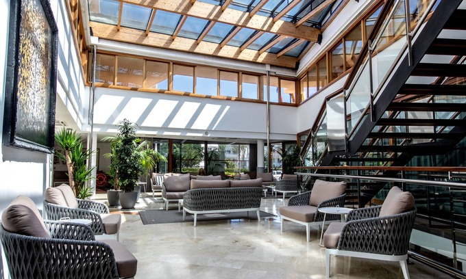 Les Palmeres Apartment | Elegant Aparthotel Duva & Spa with Oceanfront Amenities