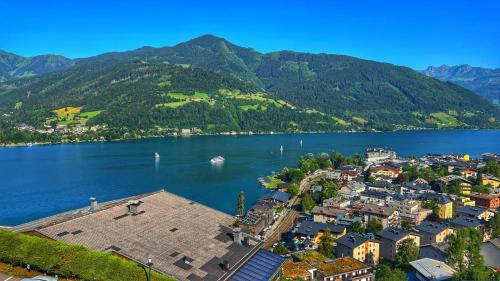 Zell am See Apartment | Top-Rated Aparthotel Eichenhof with Hot Tub & Kitchen