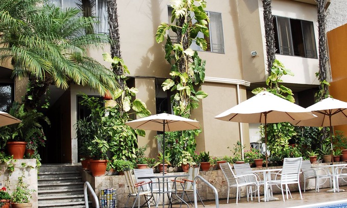 Tegucigalpa Hotel | Top-Rated Aparthotel Guijarros with Pool and Spa
