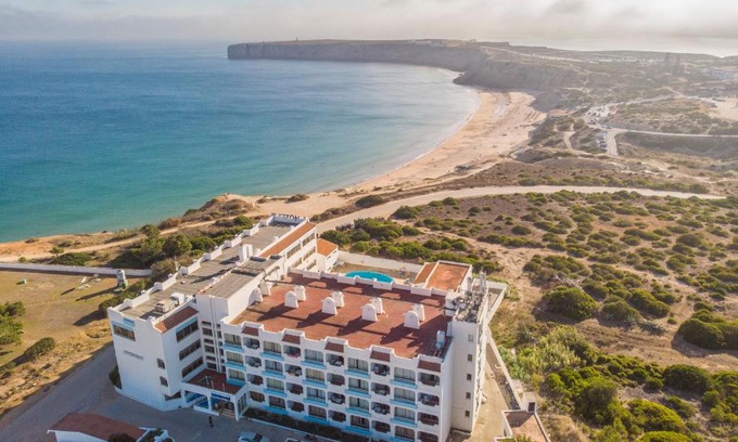 Sagres Apartment | Oceanfront Stay at Aparthotel Navigator with Breakfast Included