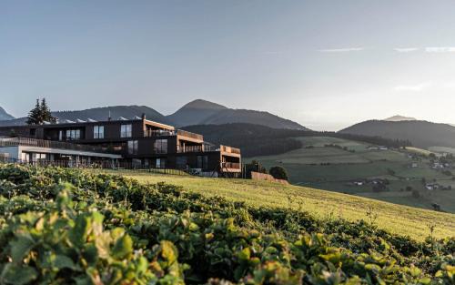 Maranza Apartment | Experience Comfort at Aparthotel Panorama Living Dolomites