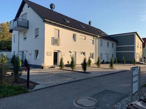 Erding Apartment | Explore Aparthotel Sebastian: Family-Friendly & Accessible