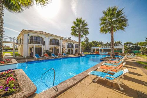 La Serena Apartment | Stylish Aparthotel Serena Dream with Pool & Family-Friendly Amenities