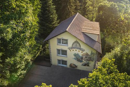 Baden-Baden Apartment | Elegant Aparthotel Voglergasse with Oceanfront Views