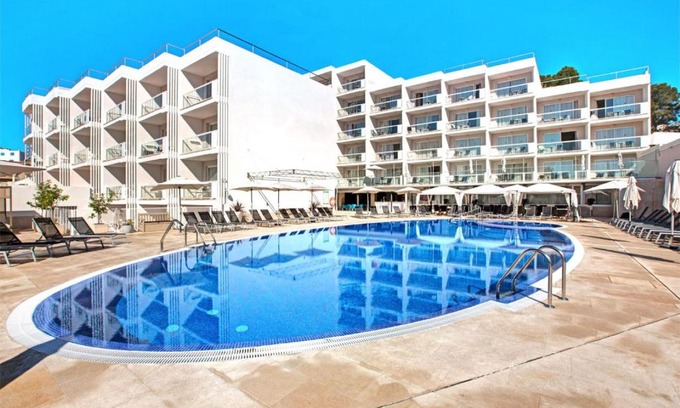 Peguera Apartment | Oceanfront Bliss at Aparthotel y Hotel Paguera Beach