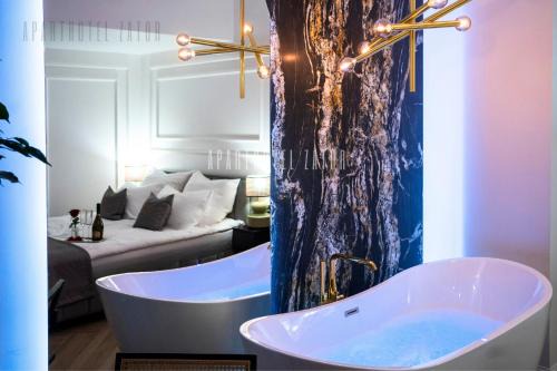 Zator Apartment | Relax at Aparthotel ZATOR Glam 52 with Jacuzzi & Spa