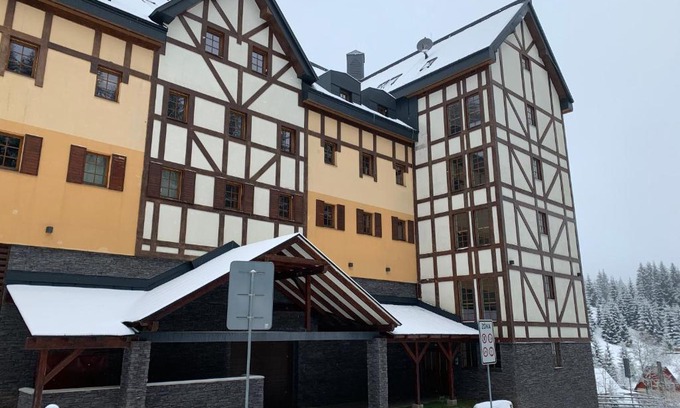 Pec pod Snezkou Apartment | Family-Friendly Aparthouse Javor with Top Guest Ratings