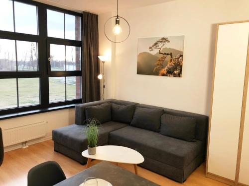 Psie Pole Apartment | Budget-Friendly Stay at Apartimento Hydral Figo - Child Friendly