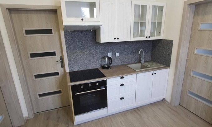 Karlovy Vary Apartment | Cozy 35m2 Apartment Perfect for Families on a Budget