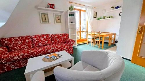 Rokytnice nad Jizerou Apartment | Cozy Apartment 6 Steps from Slopes with Spa Amenities