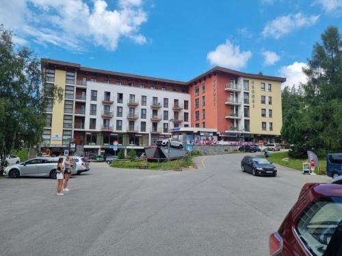 Strbske Pleso Apartment | Cozy Apartmán Crocus 415 with Spa and Hot Tub Access