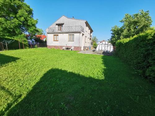 Dolni Bukovsko Apartment | Family-Friendly Apartmán with Kitchen & High Guest Ratings