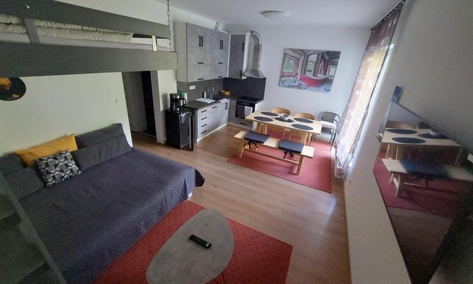 Marianske Lazne Apartment | Pet-Friendly Retreat at Apartmán Kurt Rated 9.4/10