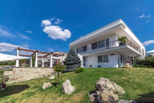 Mikulov Apartment | Family-Friendly Apartmán Lípa in Charming Mikulov - 8.8/10
