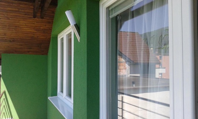Lucky Apartment | Family-Friendly Apartmán Liptov with Kitchen & Top Rating