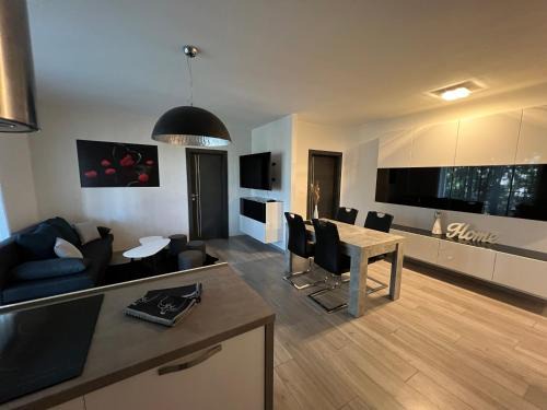 Trencin Apartment | Apartmán LUNA Trenčín
