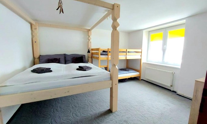 Zacler Apartment | Pet-Friendly Retreat: Apartmán Meda with 9/10 Guest Rating