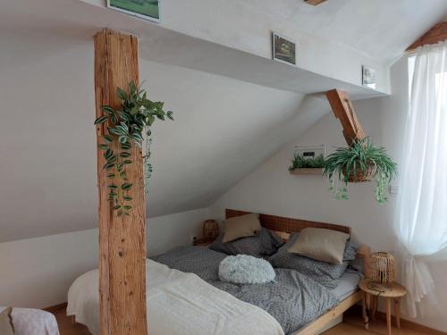 Hartmanice Apartment | Family-Friendly Retreat at Apartmán Mourek - Rated 8.5/10