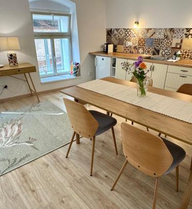 Tabor House | Top-Rated Apartment 179: Family-Friendly Comfort Awaits