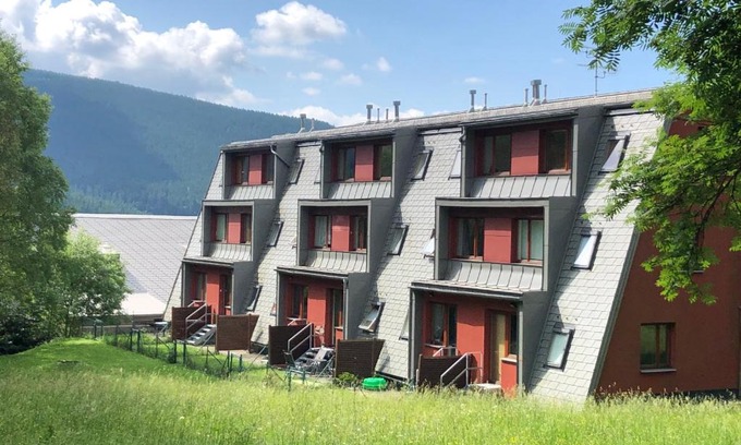 Ostruzna Apartment | Guest Rated: 9.2 at Apartmán Ramzová Kometa with Family Perks