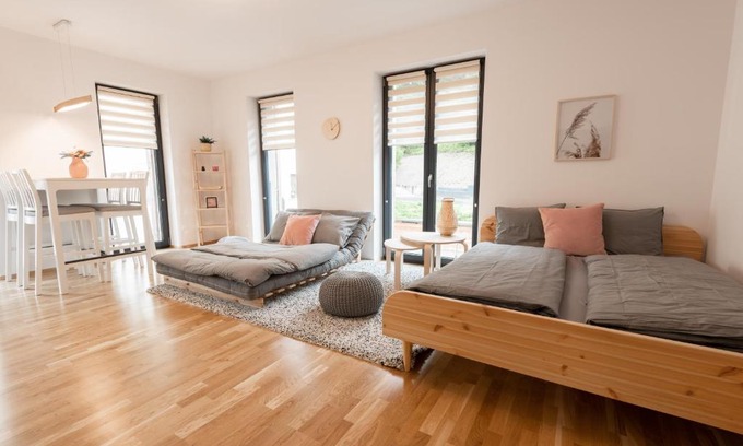 Vrchlabi Apartment | Unforgettable Stay at Apartmán Rotterovka - 10/10 Rating
