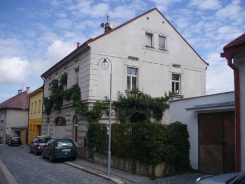 Mnichovo Hradiste Apartment | Family-Friendly Retreat at Apartmán Skalka - Rated 9/10