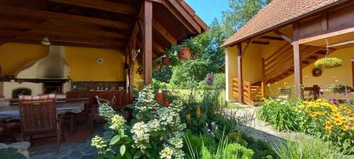 Nova Bystrice Apartment | Discover Apartmán U Jezírka: Family-Friendly Retreat