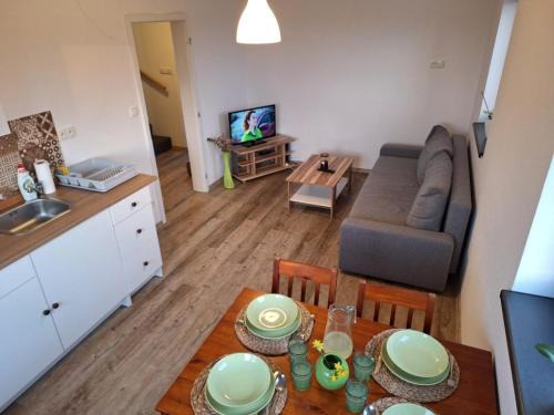 Trebon Apartment | Apartmán U Pole
