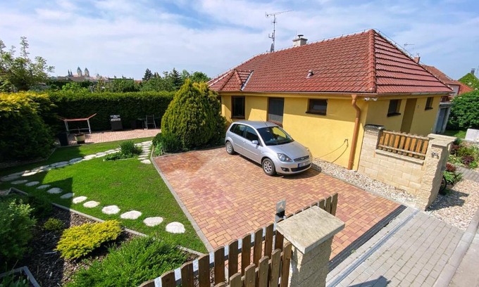 Valtice Apartment | Guest Rated 9.6: Family-Friendly Apartmán Valtice