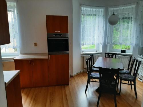 Vitkovice Apartment | Family-Friendly Apartmán vila Vítkovice - Rated 9.6/10