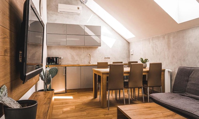 Cervenka Apartment | Family-Friendly Apartmán ZA-KA 2 in Litovel - Guest Rated 9.2
