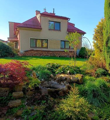 Cerveny Kostelec House | Family-Friendly Retreat at Apartmán Jiřičná za lesem