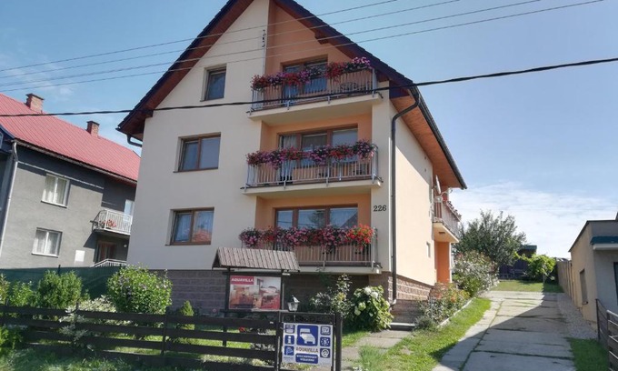Liptovsky Trnovec Apartment | Oceanfront Family Getaway at Apartmány AQUAVILLA