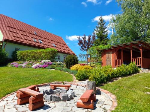 Cerveny Potok House | Family-Friendly Stay at Apartmány Brychovi with Hot Tub