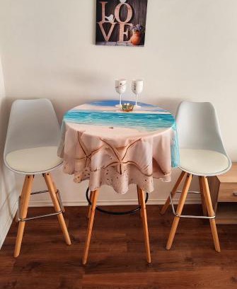 Presov Apartment | Oceanfront Escape at Apartmán Chalúpkova, Prešov - Solivar