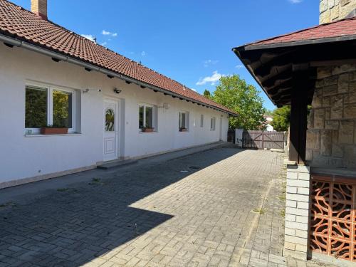 Knezicky Apartment | Family-Friendly Retreat at Apartmány Kněžičky with Hot Tub